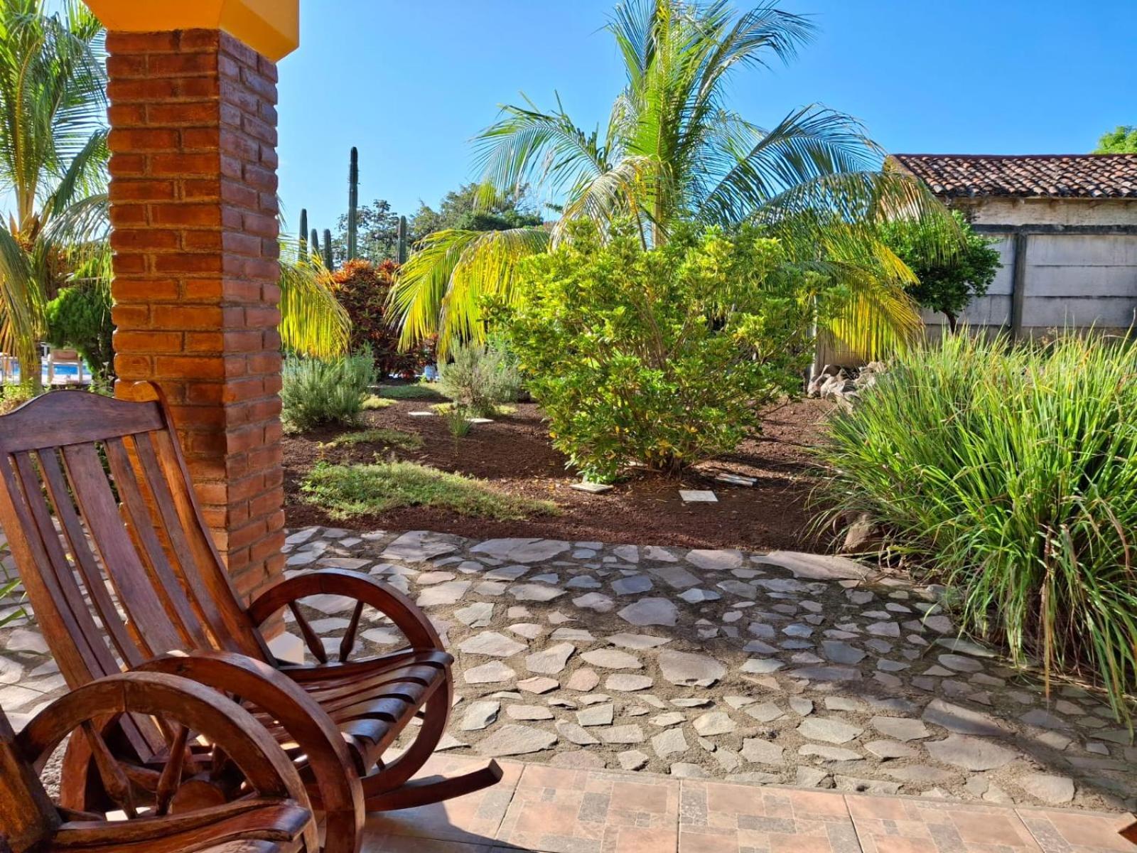 Jardin Garden De Nicaragua Granada